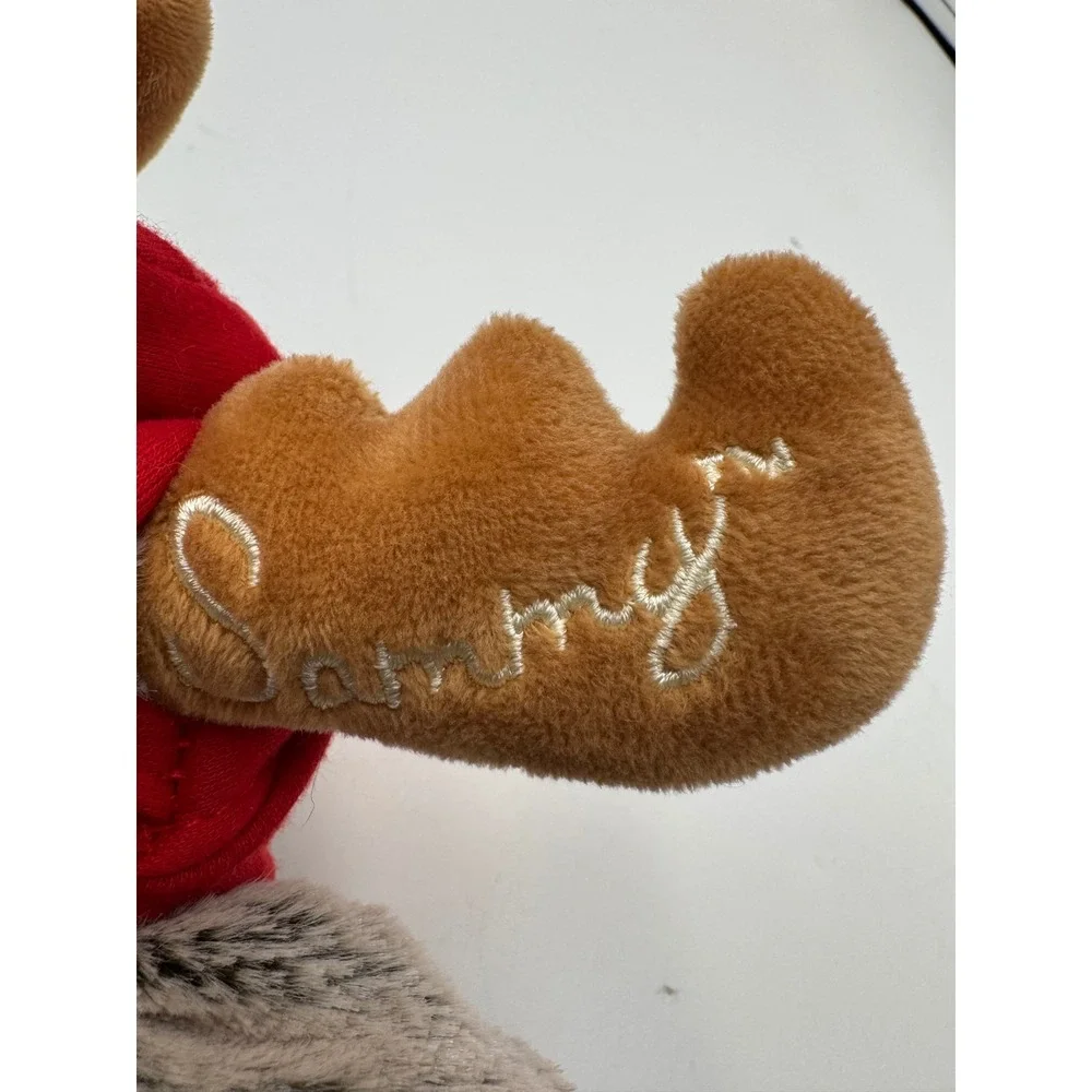 Canada Souvenir Moose Plush Grey Stuffed Animal Red Canada Hat Buffalo